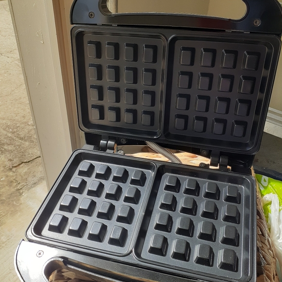 Waffle maker - Picture 5 of 6